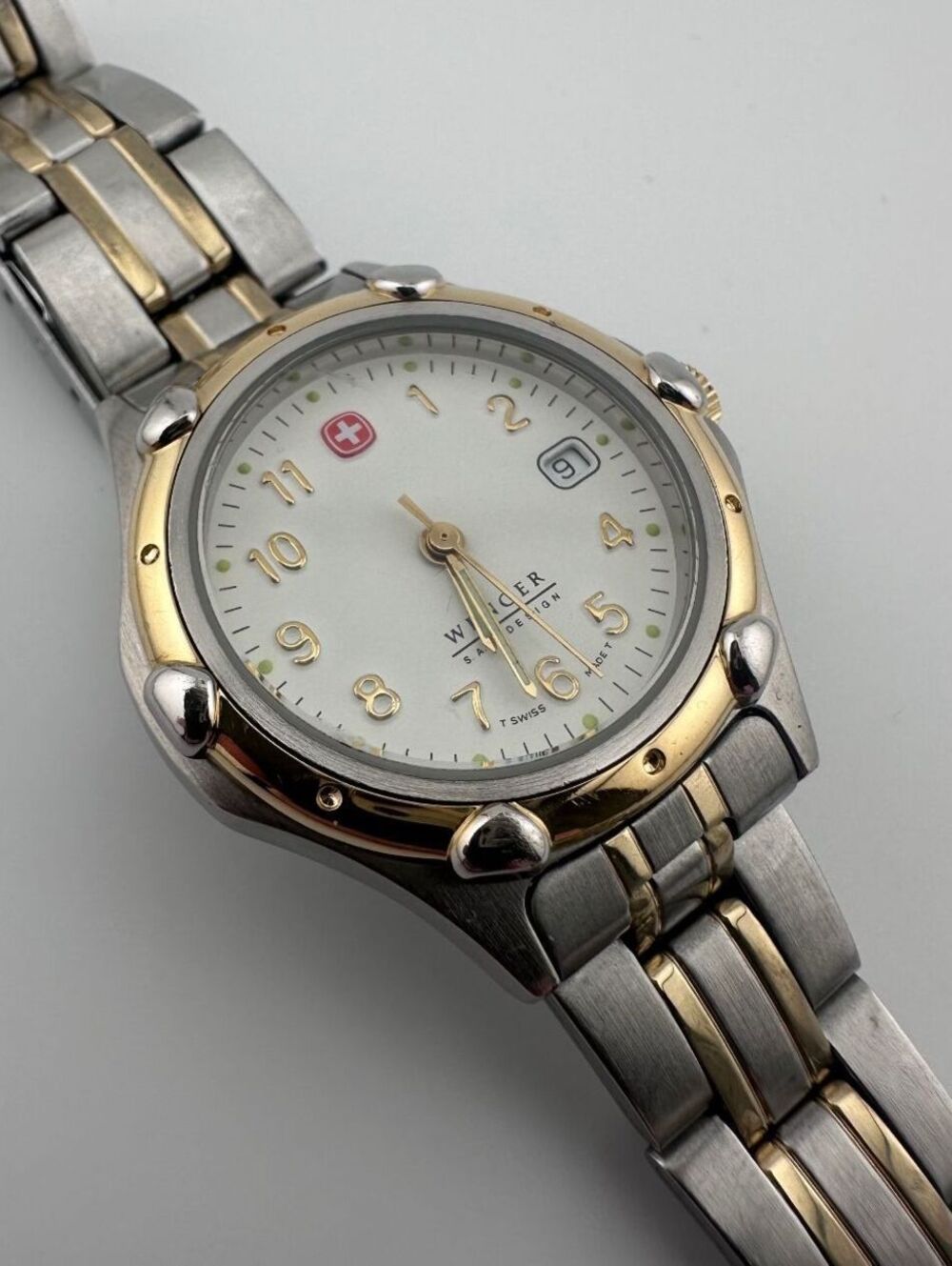 Vintage Wenger Swiss Women’s Two Tone Quartz Watch 31mm Date Bracelet